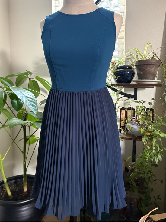LOFT Dresses & Skirts - LOFT Teal and Navy Sleeveless Pleated Midi Petite Dress NWT NEW!
